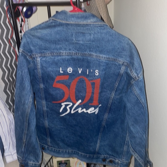 Vintage 80’s Levi’s jean jacket! Very rare indeed.A must have 4 Levi’s collector - Picture 3 of 3